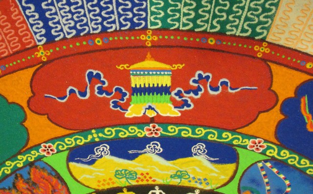 Tibetan sand mandala Victory Banner Auspicious Symbol, Summer Season, photo by Linda Wiggen Kraft